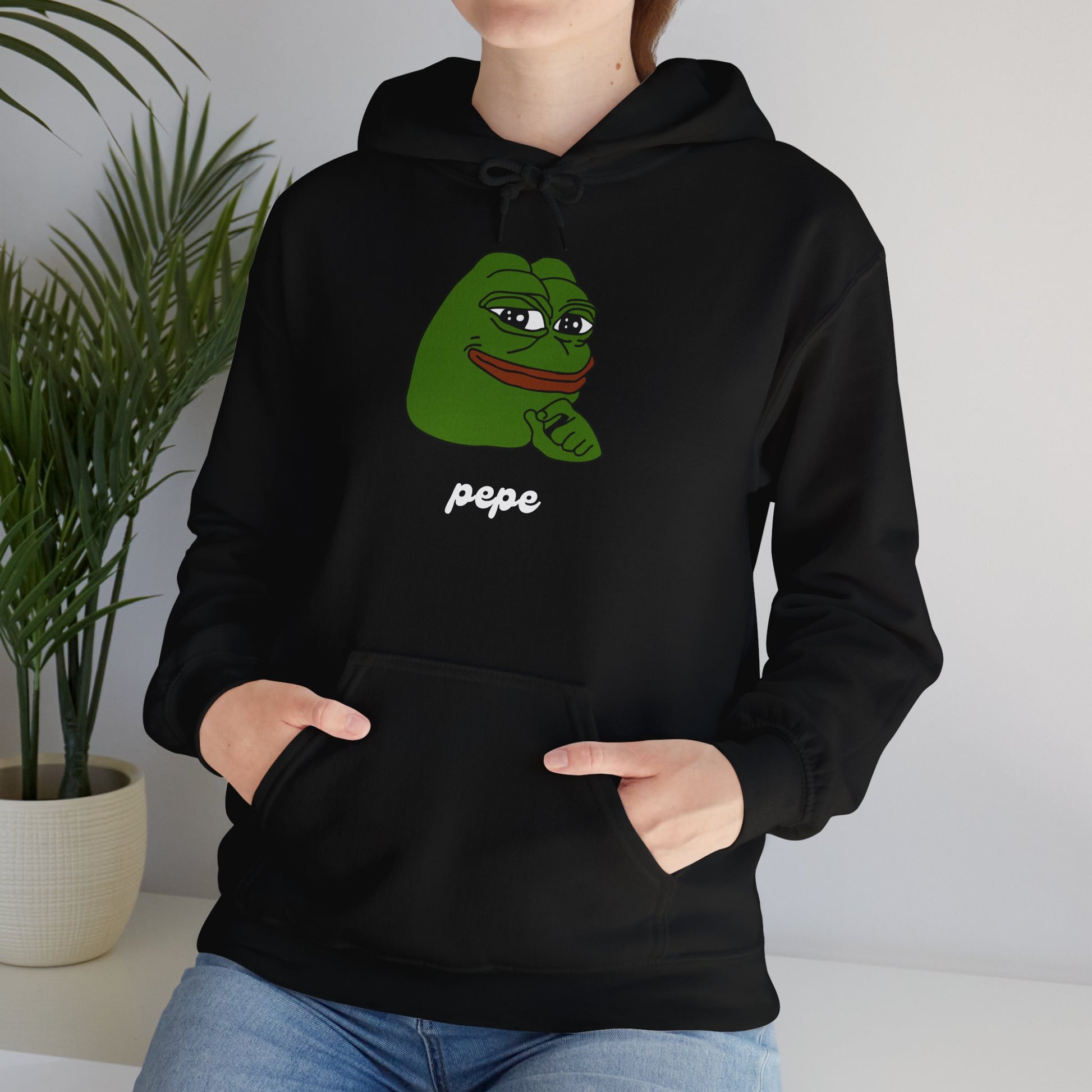 Pepe Smug Heavy Blend Hoodie - S / Black - Pepe Merchandise