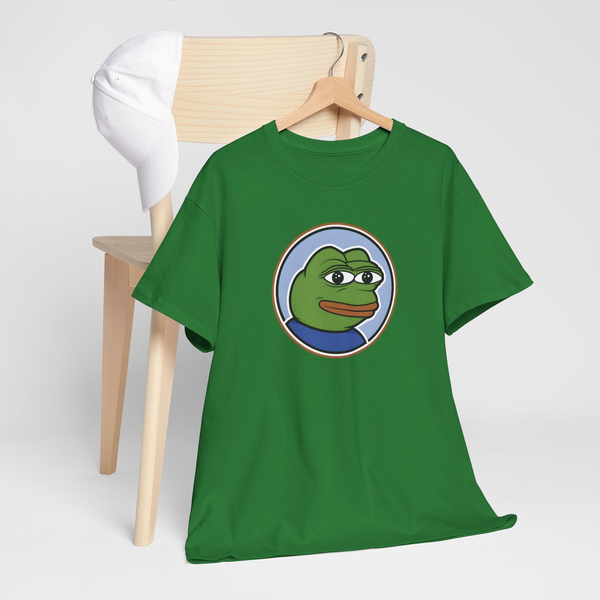 Pepe Circle T-Shirt - White / S - Pepe Merchandise