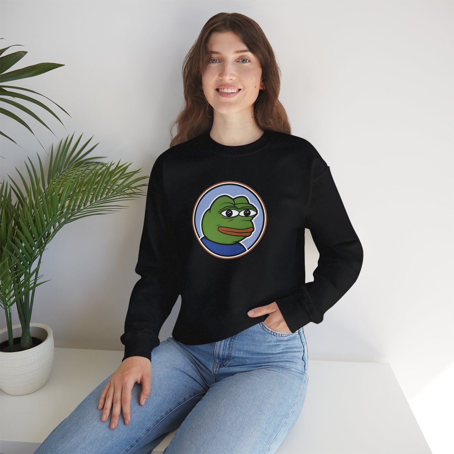 Pepe Circle Heavy Blend Sweatshirt - Irish Green / S - Pepe Merchandise