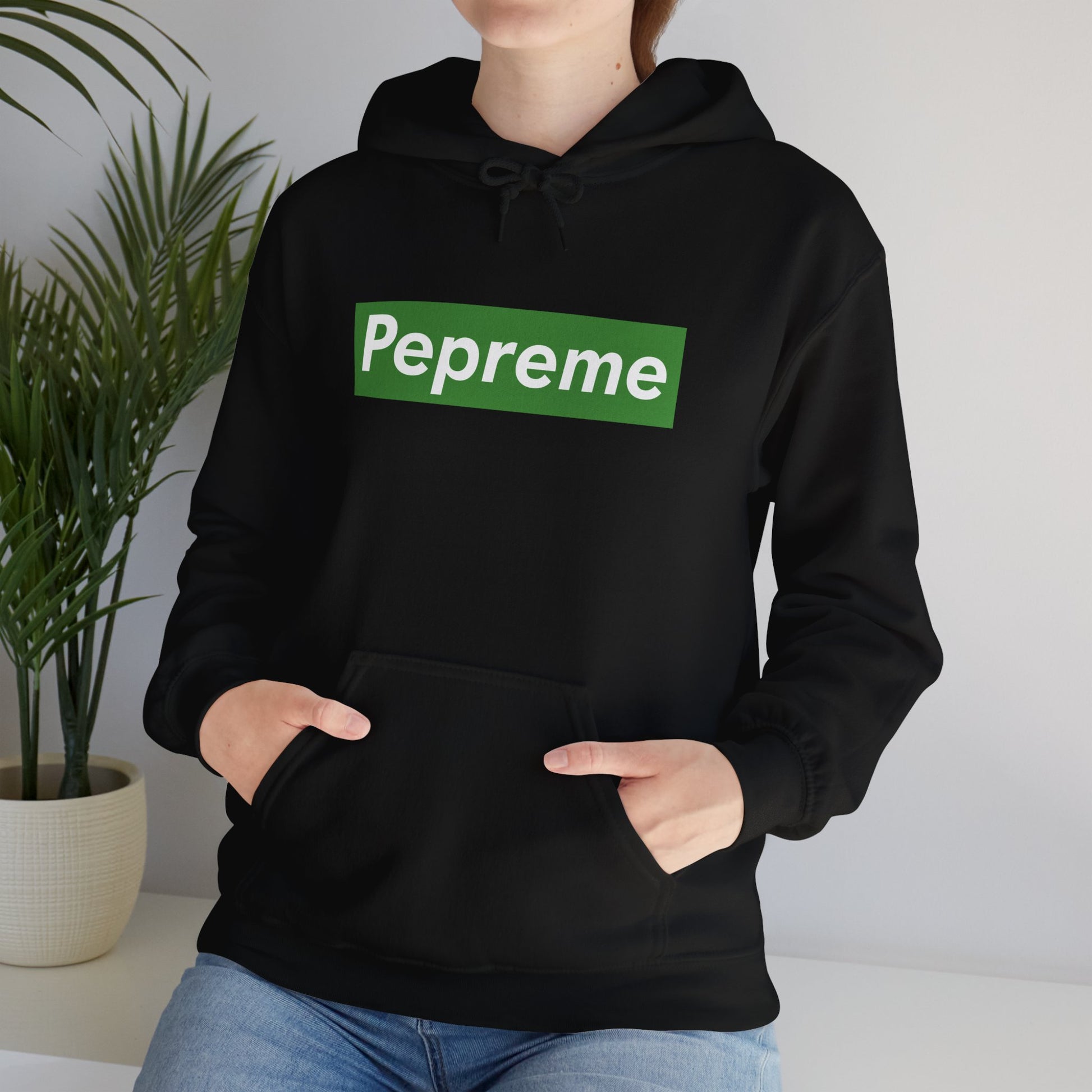 Pepreme Heavy Blend Hoodie - S / White - Pepe Merchandise